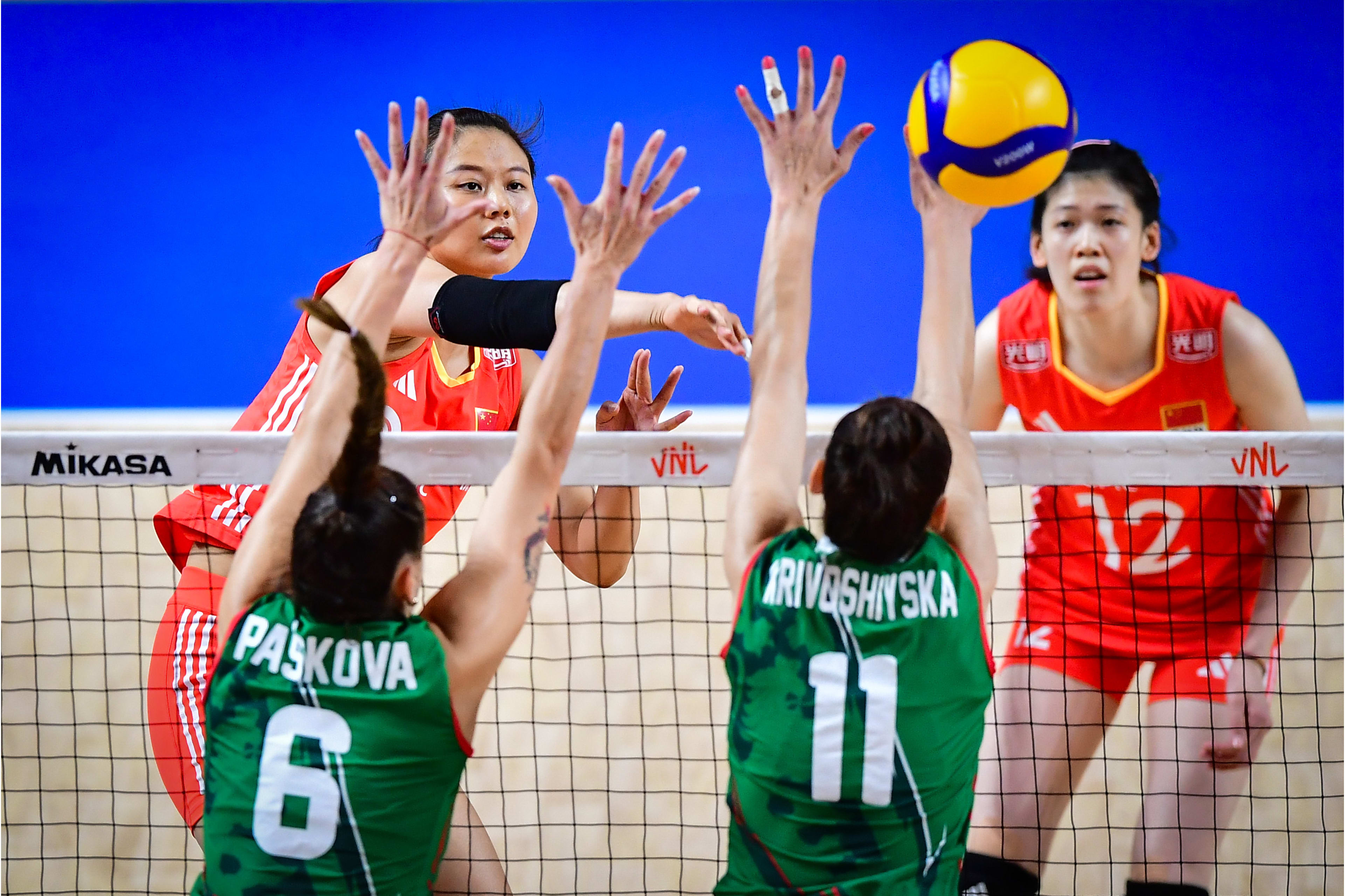 保加利亚胜英格兰，出线形势逐渐明朗，战绩斐然