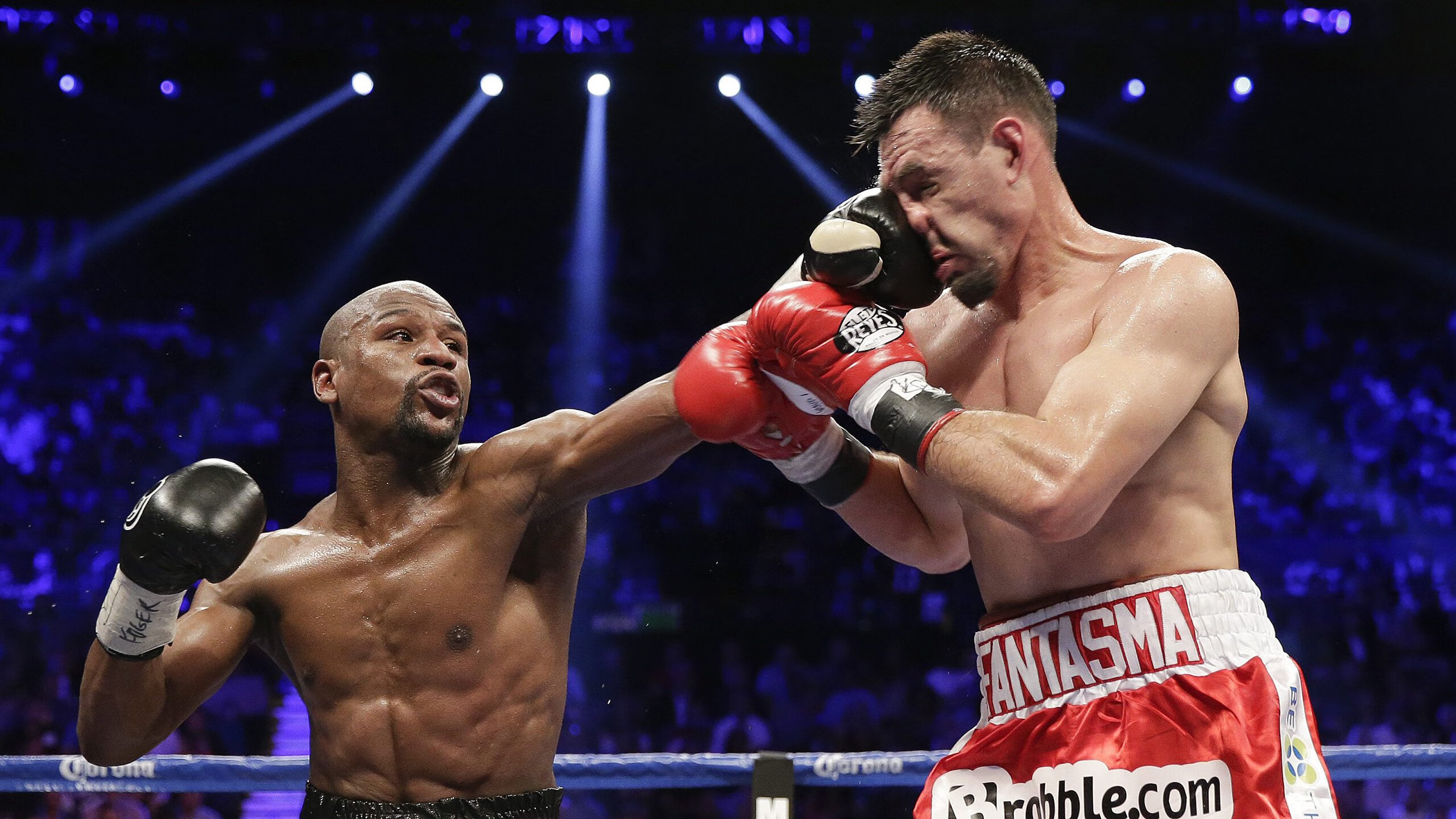 当防线成为第一道攻击线,从富安健洋到洪都拉斯,看现代足球的逆向压制艺术